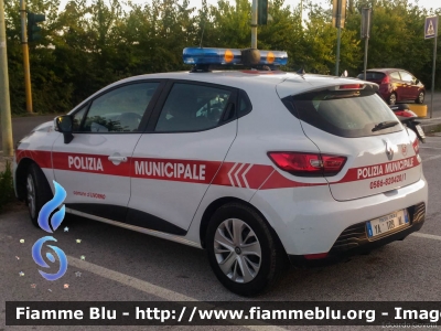 Renault Clio IV serie
Polizia Municipale Livorno
POLIZIA LOCALE YA 109 AL
Parole chiave: Renault Clio_IVserie POLIZIALOCALEYA109AL