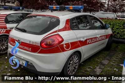 Fiat Nuova Bravo
Polizia Municipale Camaiore
POLIZIA LOCALE YA 879 AA
Parole chiave: Fiat Nuova_Bravo POLIZIALOCALEYA879AA