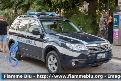 Subaru Forester V serie
Polizia Locale Jesolo (VE)
Codice Veicolo: 104
POLIZIA LOCALE YA 580 AL
Parole chiave: Subaru Forester_Vserie POLIZIALOCALEYA580AL
