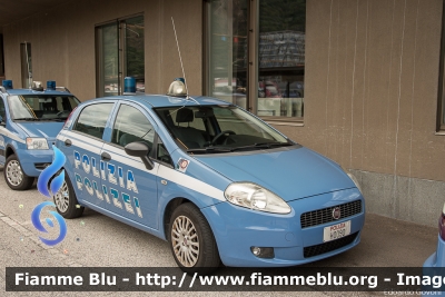Fiat Grande Punto
Polizia di Stato
Questura di Bolzano
Polizia Ferroviaria
Autoveicolo con loghi del 110° anniversario della specialità
POLIZIA H0090
Parole chiave: Fiat Grande_Punto POLIZIAH0090