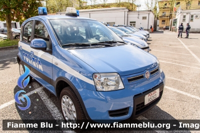 Fiat Nuova Panda 4x4 I serie
Polizia di Stato
POLIZIA H5263
Parole chiave: Fiat Nuova_Panda_4x4_Iserie POLIZIAH5263 Festa_della_Polizia_2019