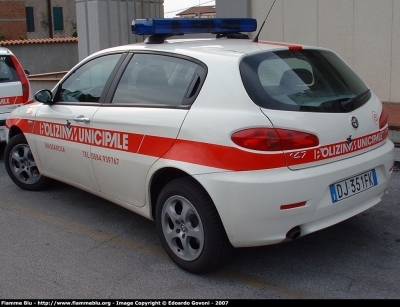 Alfa Romeo 147 II serie
Polizia Municipale Massarosa
Parole chiave: Alfa-Romeo 147_IIserie PM_Massarosa
