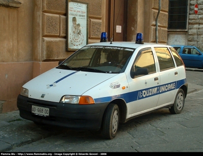 Fiat Punto I serie
43 - Polizia Municipale San Giuliano Terme
*Dismessa*
Parole chiave: Fiat Punto_Iserie