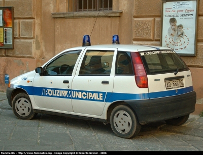 Fiat Punto I serie
43 - Polizia Municipale San Giuliano Terme
*Dismessa*
Parole chiave: Fiat Punto_Iserie