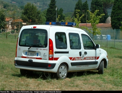 Renault Kangoo I serie restyle
Polizia Municipale Vicopisano (PI)
Parole chiave: Renault Kangoo_Iserie_restyle PM_Vicopisano_PI