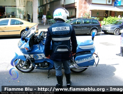 Bmw r850Rt
Parole chiave: Bmw r850Rt Polizia Stradale Moto Giro d'Italia 2006 Pordenone