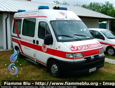 Citroen Jumper I serie
CRI
Comitato Locale Tarcento (UD)
ambulanza allestita da Mariani e F.lli
Parole chiave: Citroen Jumper_Iserie Croce_Rossa CRI 15609 Tarcento Mariani_F.lli