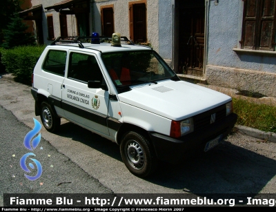 Fiat Panda 4x4 II serie
Comune di Cimolais (PN), particolare per l'assenza della livrea regionale degli autoveicoli di Polizia Municipale, e per la presenza della scritta "Vigilanza Civica".
Parole chiave: Fiat_Panda_4x4_IIserie Polizia Municipale Cimolais Pn