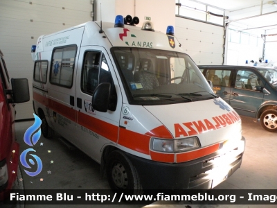 Fiat Ducato II serie
PA Croce Gialla Recanati (MC)
Allestita Bollanti
Ambulanza 
- 6 -
Parole chiave: Fiat Ducato_IIserie Ambulanza