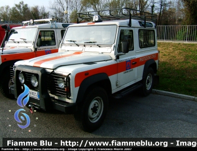 Land Rover Defender 90
Comune di Barcis
Parole chiave: Land rover Defender 90 Protezione Civile Barcis Pn Friuli 