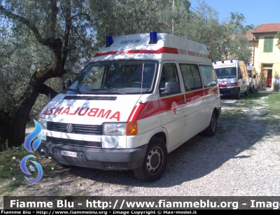 Volkswagen Transporter T4
CRI
Comitato Provinciale di Prato 
Parole chiave: Croce Rossa Prato Bollanti Ambulanza 