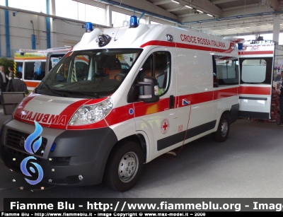 Fiat Ducato X250
Croce Rossa Italiana
Comitato locale di Cantù CO
ambulanza allestita Orion
Parole chiave: Lombardia (CO) ambulanza Fiat ducato_x250 CRI_cantù  orion