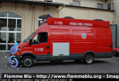 Iveco Daily III serie
Comando Provinciale di Firenze
distaccamento via la Farina
Carro NBCR
Parole chiave: Iveco Daily 3serie VF22078 NBCR Furgoni VF Firenze