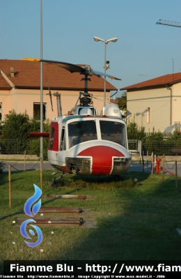 Agusta Bell AB204
Vigili del Fuoco
In esposizione permanente
alla Caserma dei VF di Pistoia
Parole chiave: Agusta_Bell_AB204 VF_Pistoia Elicottero