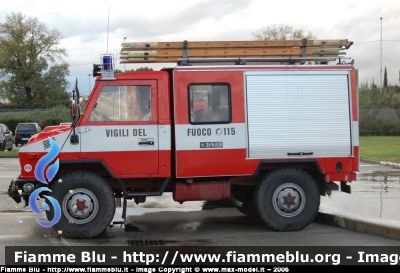 Iveco VM90
Vigili del Fuoco
Comando Provinciale di Prato
Polisoccorso

Parole chiave: Iveco VM90