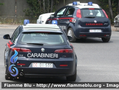 Alfa-Romeo 159 Sportwagon
Carabinieri
Infortunistica Stradale
CC DI 535
Parole chiave: Alfa-Romeo 159_Sportwagon CCDI535