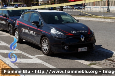 Renault Clio IV serie
Carabinieri
Allestimento Focaccia
Decorazione Grafica Artlantis
CC DJ 383
Parole chiave: Renault Clio_IVserie CCDJ383