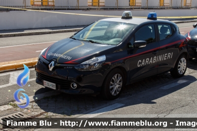 Renault Clio IV serie
Carabinieri
Allestimento Focaccia
Decorazione Grafica Artlantis
CC DJ 383
Parole chiave: Renault Clio_IVserie CCDJ383