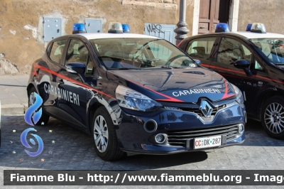 Renault Clio IV serie 
Carabinieri
Allestimento Focaccia
Decorazione Grafica Artlantis
CC DK 287
Parole chiave: Renault Clio_IVserie CCDK287