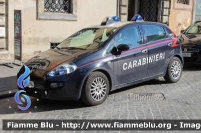 Fiat Punto VI serie
Carabinieri
CC DL 794
Parole chiave: Fiat Punto_VIserie CCDL794