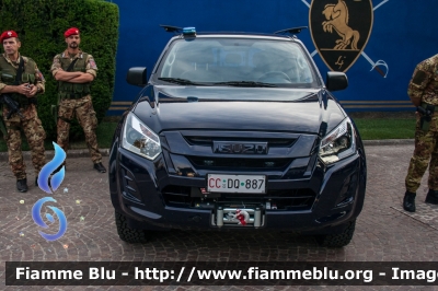 Isuzu D-Max II serie restyle
Carabinieri
Squadrone Eliportato Cacciatori di Sicilia
CC DQ 887

203° Anniversario
dell'Arma dei Carabinieri
Parole chiave: Isuzu D-Max_II_serie CCDQ887 festa_carabinieri_2017