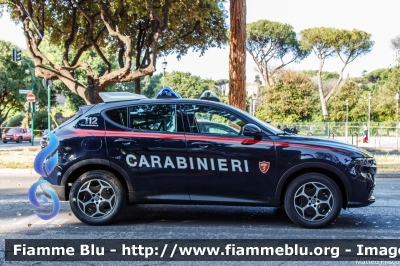 Alfa-Romeo Tonale
Carabinieri
Nucleo Operativo Radiomobile
Allestimento FCA
CC EG 455
Parole chiave: Alfa-Romeo Tonale CCEG455