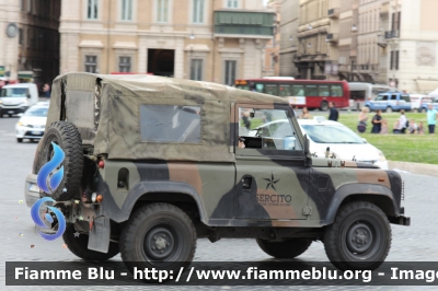 Land-Rover Defender 90
Esercito Italiano
Operazione Strade Sicure
EI BL131
Parole chiave: Land-Rover Defender_90 EIBL131