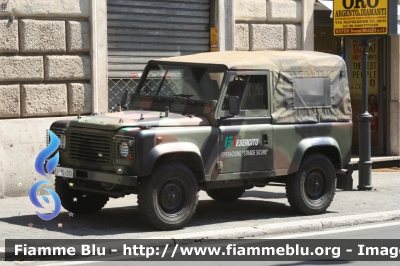 Land-Rover Defender 90
Esercito Italiano
Operazione Strade Sicure
EI BL251
Parole chiave: Land-Rover Defender_90 EIBL251