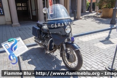 Moto Guzzi Nuovo Falcone
Carabinieri
motoveicolo storico
EI VS099
Parole chiave: Moto_Guzzi Nuovo_Falcone EIVS099