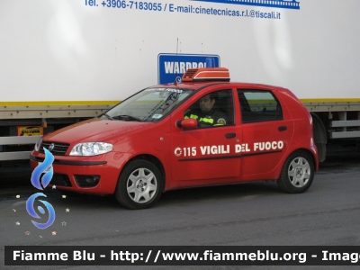 Fiat Punto III serie
Vigili del Fuoco
Comando Provinciale di Roma
VF 22980
Parole chiave: Fiat Punto_IIIserie VF22980