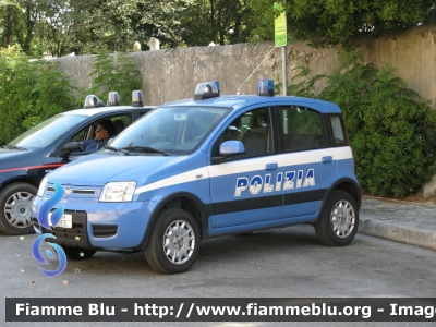 Fiat Nuova Panda 4x4 I serie
Polizia di Stato
POLIZIA H5263
Parole chiave: Fiat Nuova_Panda_4x4_Iserie poliziaH5263