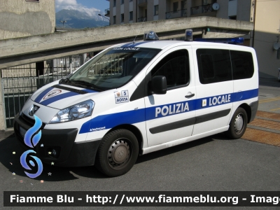 Peugeot Expert II serie
Polizia Municipale Aosta
Polizia Locale YA 244 AH
Parole chiave: Peugeot expert_IIserie polizia_locale_ya244ah