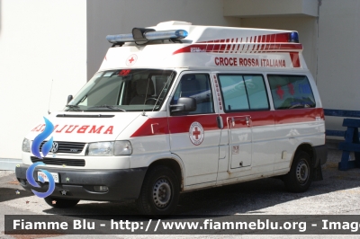 VolksWagen T4
Croce Rossa Italiana 
Delegazione di Sover (TN)
allestimento EDM
CRI 15816
Parole chiave: VolksWagen T4 CRI15816
