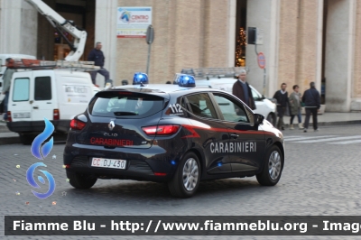Renault Clio IV serie
Carabinieri
Allestimento Focaccia
Decorazione Grafica Artlantis
CC DJ 430
Parole chiave: Renault Clio_IVserie CCDJ430