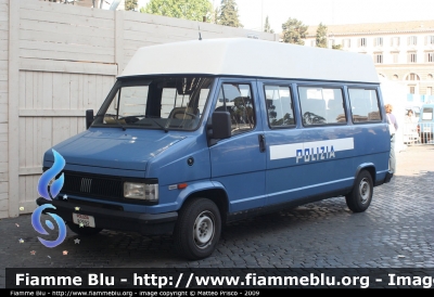 Fiat Ducato I serie
Polizia di Stato
Polizia B2092
Parole chiave: fiat ducato_Iserie poliziab2092