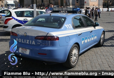 Alfa Romeo 159
Polizia di Stato
Squadra Volante
POLIZIA F6271
Parole chiave: alfa_romeo 159 poliziaf6271