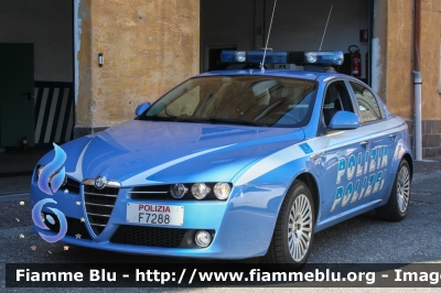 Alfa Romeo 159
Polizia di Stato
Questura di Bolzano
Polizia Stradale
POLIZIA F7288
Parole chiave: Alfa_Romeo 159 POLIZIAF7288 Civili_Protect_2016