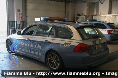 Bmw 320 Touring E91 restyle
Polizia di Stato
Questura di Bolzano
Polizia Stradale
POLIZIA H4145
Parole chiave: Bmw 320_Touring_E91_restyle POLIZIAH4145 Civil_Protect_2016