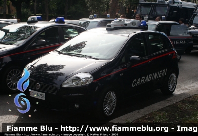 Fiat Grande Punto
Carabinieri
CC CJ 733
sistema eva
Parole chiave: fiat grande_punto cccj733 Festa_della_Repubblica_2009