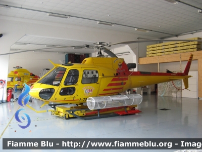 Eurocopter AS 350 B3 Ecureuil
Vigili del Fuoco
Corpo Permante di Trento
Nucleo Elicotteri
I-TNAA
Parole chiave: Eurocopter AS_350_B3_Ecureuil I-TNAA