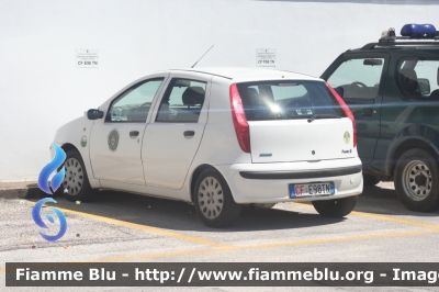 Fiat Punto II serie
Corpo Forestale Provincia di Trento
CF E98 TN
Parole chiave: Fiat Punto_IIserie CFE98TN
