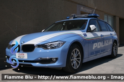 Bmw 318 Touring F31 restyle
Polizia di Stato
Polizia Stradale
Allestimento Marazzi
POLIZIA M0297
Parole chiave: Bmw 318_Touring_F31_restyle POLIZIAM0297