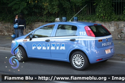 Fiat Grande Punto
Polizia di Stato
Reparto Mobile Roma
Polizia H3196
Parole chiave: fiat grande_punto poliziah3196