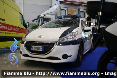 Peugeot 208
Polizia Roma Capitale
in esposizione a
Emergency Expo 2015
Parole chiave: Peugeot 208 emergency_expo_2015