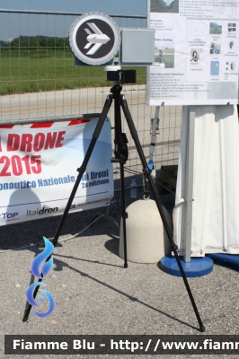 APR Bramor
Esercito Italiano
41° Reggimento Cordenons
antenna Auto Tracker
in esposizione al
Roma Drone Show 2015
Parole chiave: APR Bramor roma_drone_show_2015