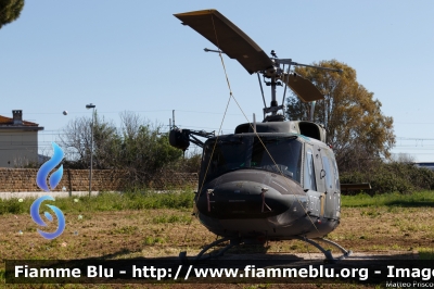 Agusta-Bell AB 212
Aeronautica Militare
Guardian Gate Aeroporto Militare di Furbara
Cerveteri (RM)
9-73
Parole chiave: Agusta-Bell_AB_212 9-73