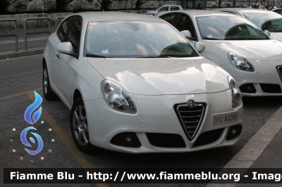 Alfa Romeo Nuova Giulietta
Dipartimento Nazionale della Protezione Civile
DPC A0250
Parole chiave: Alfa-Romeo Nuova_Giulietta DPCA0250