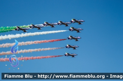 Aermacchi MB339PAN
Aeronautica Militare Italiana
313° Gruppo Addestramento Acrobatico
Stagione esibizioni 2019
Festa della Repubblica 2019
Parole chiave: Aermacchi MB339PAN