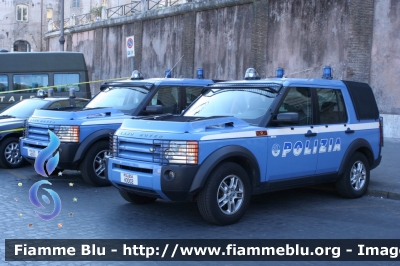 Land-Rover Discovery 3
Polizia di Stato
I Reparto Mobile di Roma
POLIZIA H0001
POLIZIA H0002
Parole chiave: Land-Rover Discovery_3 poliziaH0002 poliziaH0001