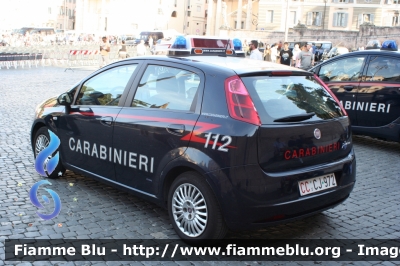 Fiat Grande Punto
Carabinieri
Con sistema EVA
CC CJ 972
Parole chiave: Fiat Grande_Punto CCCJ972